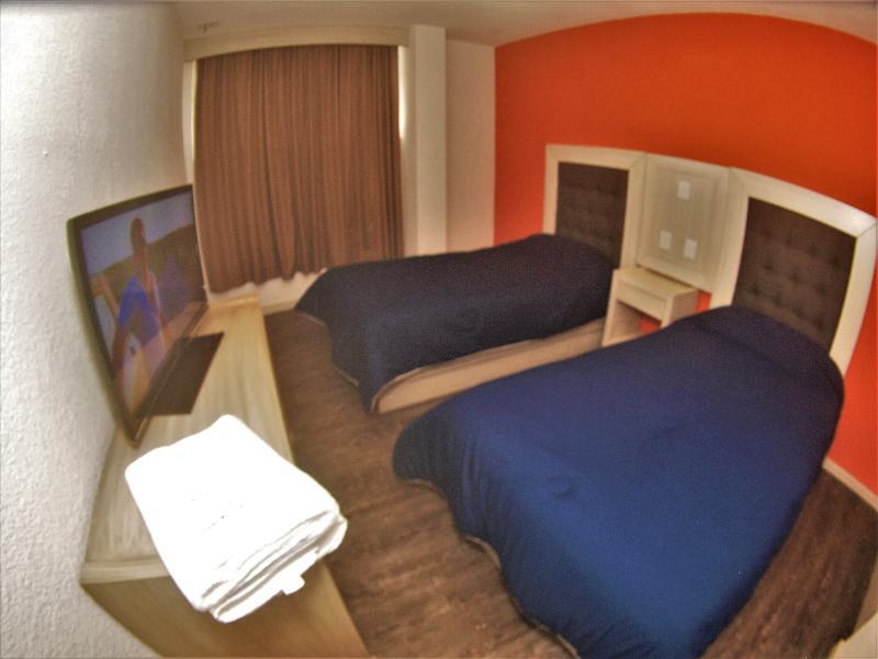 Hotel Oyo Italia 3*