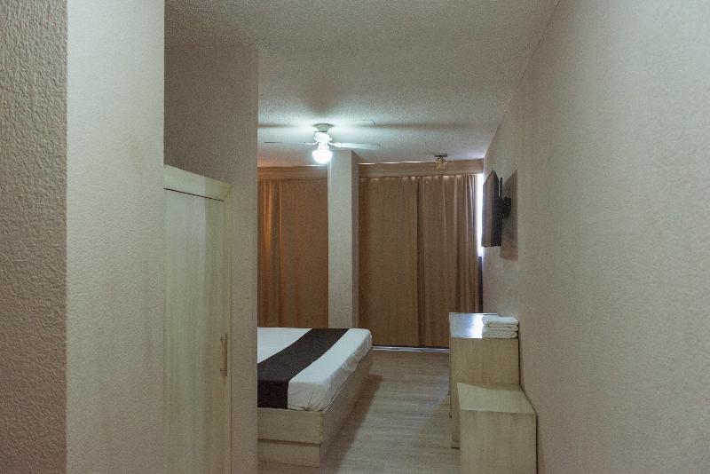 Oyo Italia 3*